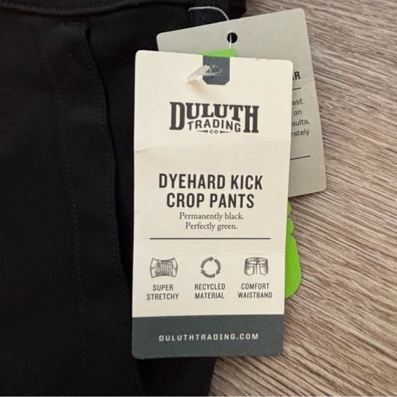 Duluth Trading Black Dyehard Kick Crop Pants Women’s 14 Regular NWT - Picture 9 of 12